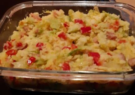 Gegratineerde spruitjesstamppot met kaas en paprika Gegratineerde spruitjesstamppot met kaas en paprika